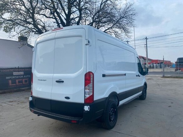 2025 Ford Transit, белый, 7600000 рублей - вид 3