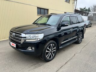 2016 Toyota Land Cruiser 200 Series Рестайлинг 2, чёрный, 4250000 рублей, вид 1