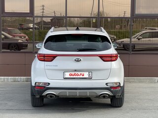 2019 Kia Sportage IV Рестайлинг, белый, 2600000 рублей, вид 4