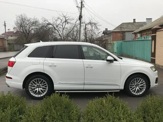 2018 Audi Q7 II (4M), белый, 4950000 рублей, вид 3