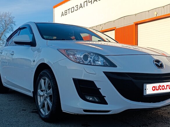2011 Mazda 3 II (BL), белый, 850000 рублей - вид 4