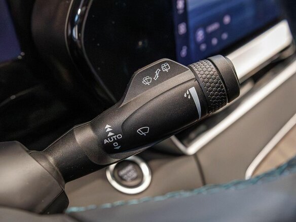 2026 Geely Monjaro I Рестайлинг, белый, 4954990 рублей - вид 21
