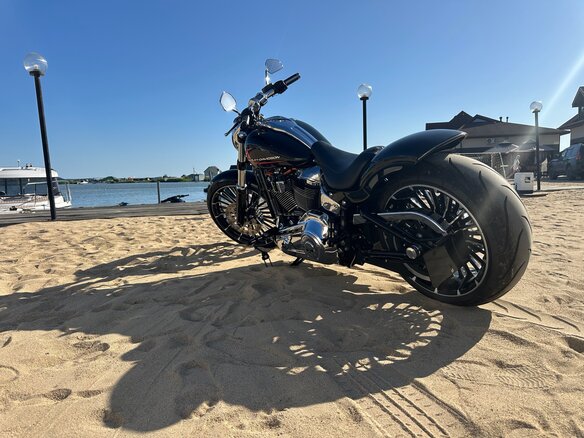 2023 Harley-Davidson Breakout, чёрный, 3750000 рублей - вид 12