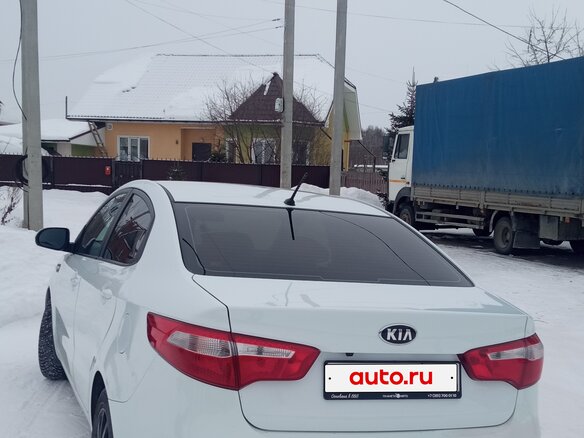 2013 Kia Rio 5-speed III, белый, 930000 рублей - вид 5