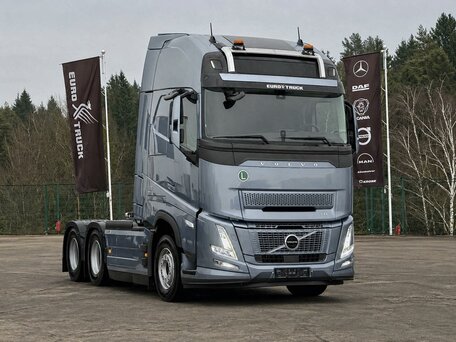 2026 Volvo FH, красный, 22271521 рублей, вид 1