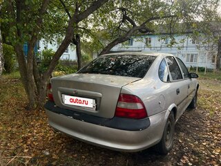 1998 Opel Vectra B, серебристый, 70000 рублей, вид 2