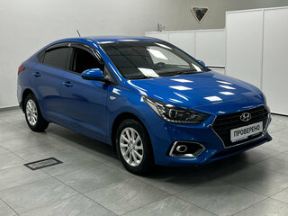 2018 Hyundai Solaris II, синий, 1010000 рублей, вид 2