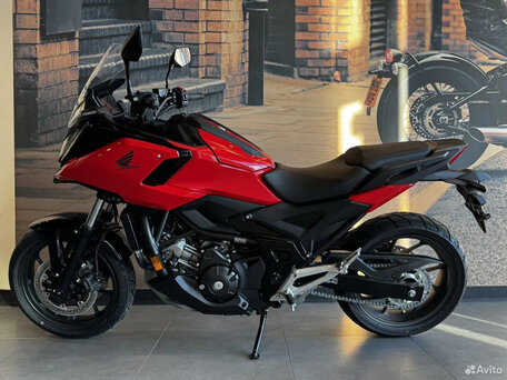 2026 Honda NC 750X, красный, 1530000 рублей, вид 4