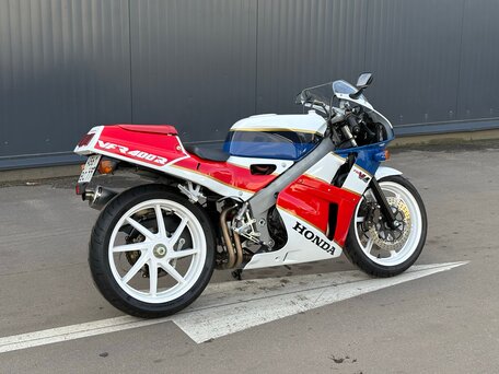 1993 Honda VFR 400, белый, 500000 рублей, вид 2