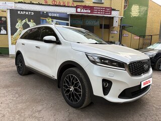 2018 Kia Sorento III Prime Рестайлинг, белый, 2350000 рублей, вид 5