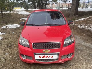 2011 Chevrolet Aveo I Рестайлинг, красный, 360000 рублей, вид 1