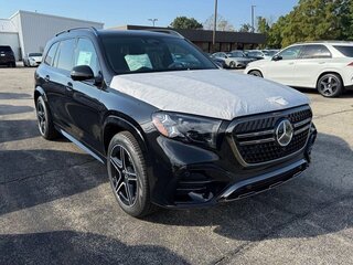 2026 Mercedes-Benz GLS 450 II (X167) Рестайлинг 2, чёрный, 16367493 рублей, вид 3