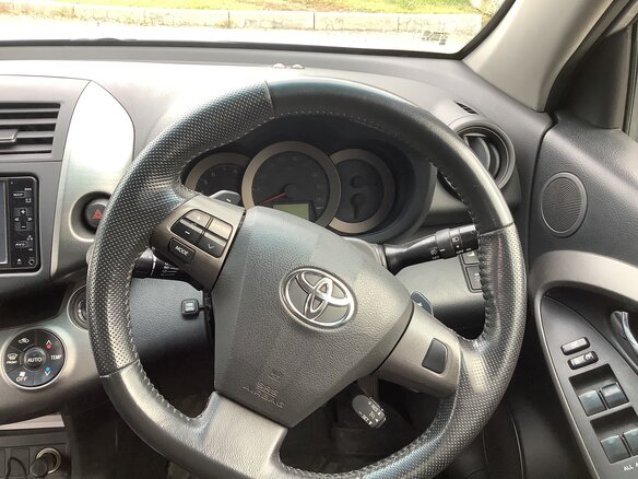 2011 Toyota Vanguard, серый, 1300000 рублей - вид 10