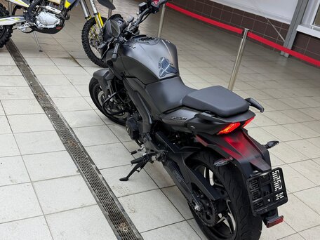 2020 Bajaj Dominar 400, чёрный, 305000 рублей, вид 5