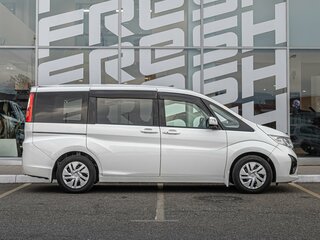 2015 Honda Stepwgn V, белый, 1785000 рублей, вид 5