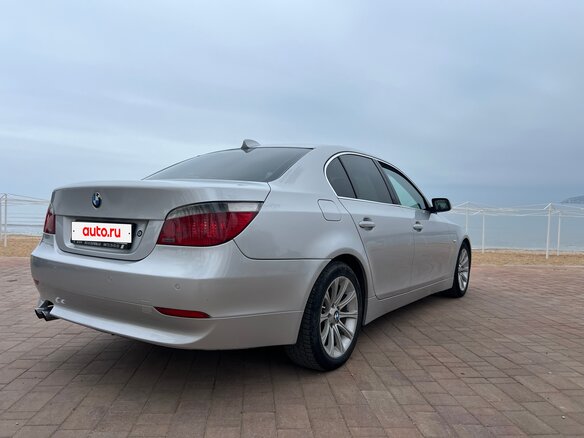 2004 BMW 5 серии 520i V (E60/E61), серебристый - вид 5
