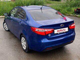 2012 Kia Rio 4-speed III, синий, 700000 рублей, вид 4