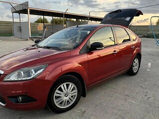 2008 Ford Focus II Рестайлинг, красный, 700000 рублей, вид 5