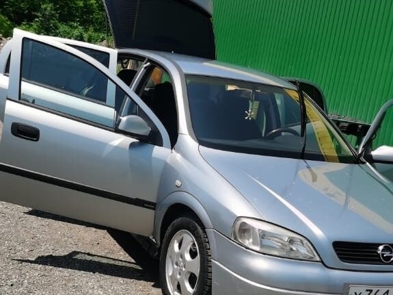 2000 Opel Astra G, серебристый, 350000 рублей