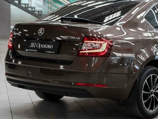 2018 Skoda Octavia III (A7) Рестайлинг, коричневый, 1550000 рублей, вид 5