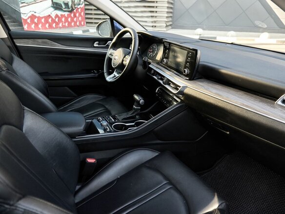 2021 Kia K5 III, синий, 2013000 рублей - вид 5
