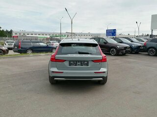 2025 Volvo V60 Cross Country II, серый, 8300000 рублей, вид 3