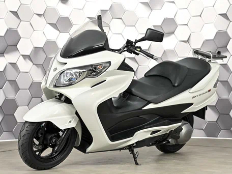 2008 Suzuki Burgman (SkyWave) 250, белый, 299000 рублей, вид 2