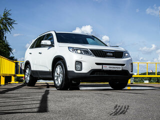 2019 Kia Sorento II Рестайлинг, белый, 1779000 рублей, вид 3