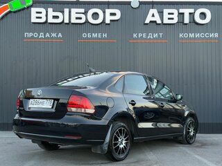 2018 Volkswagen Polo V Рестайлинг, чёрный, 1110000 рублей, вид 2