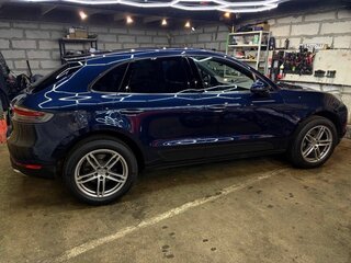 2020 Porsche Macan I Рестайлинг, синий, 4500000 рублей, вид 5
