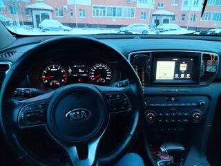 2017 Kia Sportage IV, белый, 2000000 рублей, вид 4