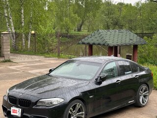 2012 BMW 5 серии 550i xDrive VI (F10/F11/F07), чёрный, 2800000 рублей, вид 1