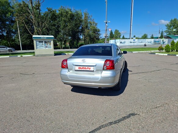 2007 Toyota Avensis II Рестайлинг, серебристый, 900000 рублей - вид 3