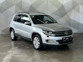 2012 Volkswagen Tiguan I Рестайлинг, серебристый, 999000 рублей, вид 3