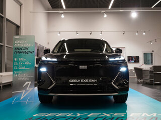 2026 Geely EX5 Гибрид EM-i, чёрный, 3669990 рублей, вид 2