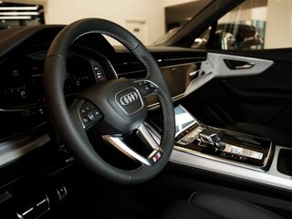 2026 Audi Q7 50 TDI II (4M) Рестайлинг 2, белый, 14700000 рублей, вид 2