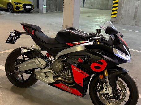2024 Aprilia RS 660, чёрный, 1430000 рублей, вид 2