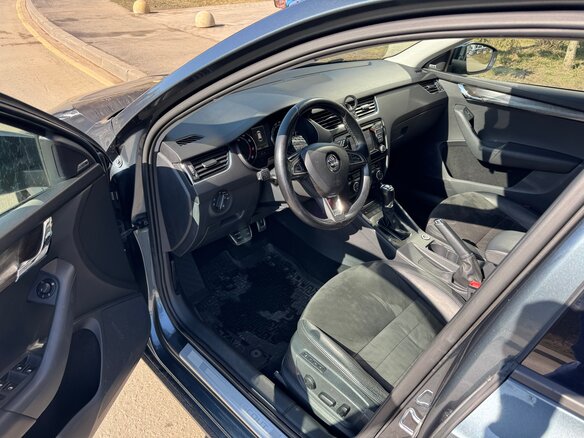 2014 Skoda Octavia Scout III (A7), серый, 1799000 рублей - вид 14