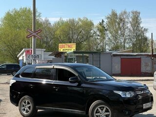 2013 Mitsubishi Outlander III, чёрный, 1240000 рублей, вид 4