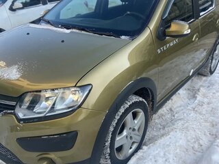 2015 Renault Sandero Stepway II, зелёный, 945000 рублей, вид 1