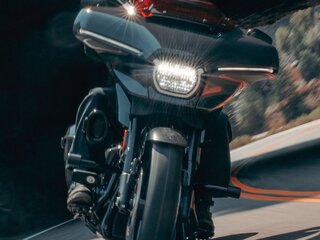 2026 Harley-Davidson CVO Street Glide, серый, 5790000 рублей, вид 5