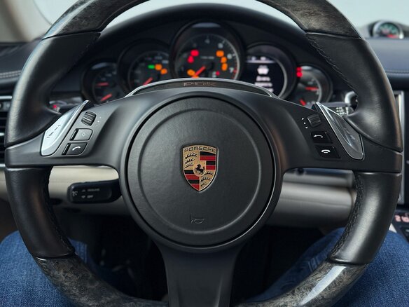 2015 Porsche Panamera 4 I Рестайлинг, чёрный, 3900000 рублей - вид 11