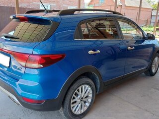 2020 Kia Rio X-Line IV, синий, 1800000 рублей, вид 4