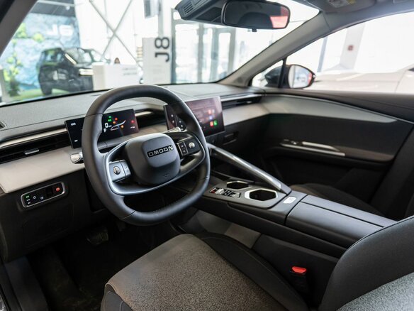 2026 Omoda C5 II, белый, 2399000 рублей - вид 12