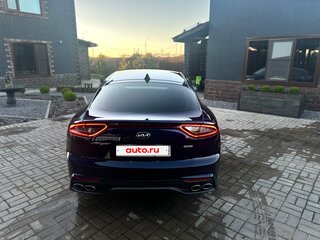 2019 Kia Stinger I, синий, 2615000 рублей, вид 4