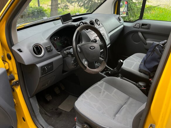 2011 Ford Transit Connect, жёлтый, 530000 рублей - вид 7