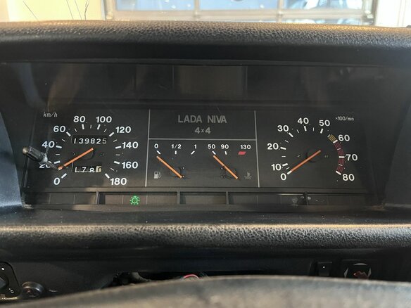 2002 Lada (ВАЗ) 2121 (4x4) I Рестайлинг, фиолетовый, 190000 рублей - вид 10