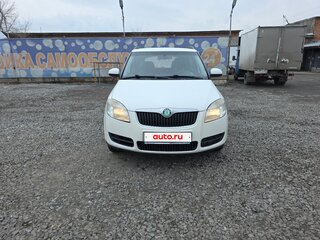 2009 Skoda Fabia II, белый, 450000 рублей, вид 4