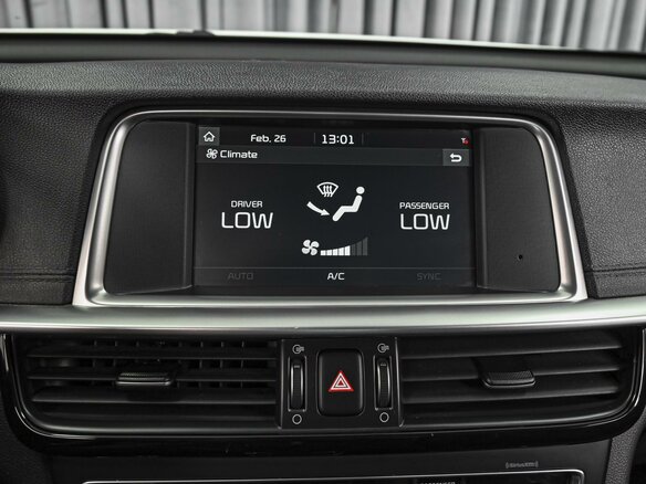 2019 Kia Optima IV Рестайлинг, белый - вид 13