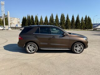 2014 Mercedes-Benz M-Класс 400 III (W166), коричневый, 3250000 рублей, вид 4
